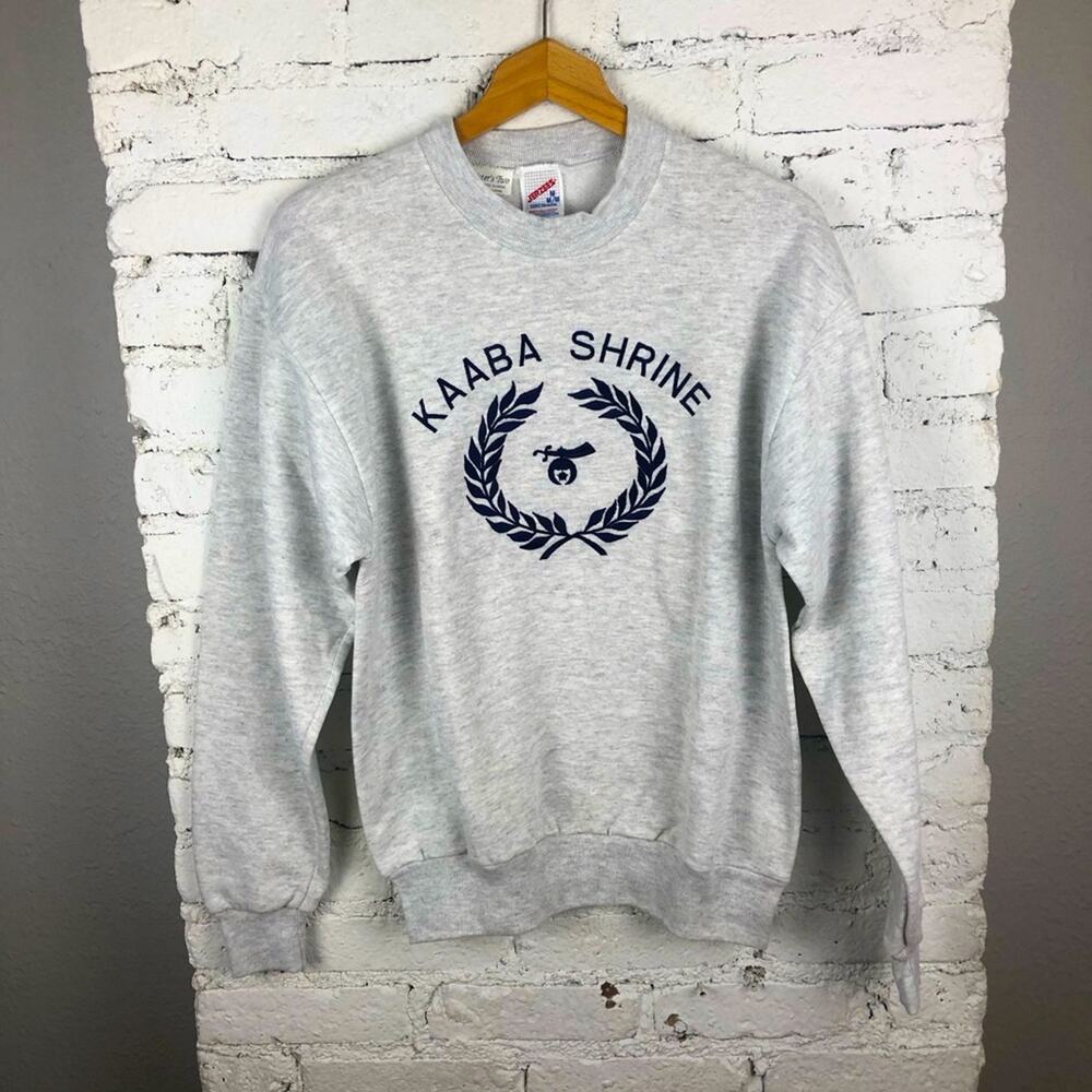 Vintage 90’s Kaaba Shrine Embroidered Sweatshirt